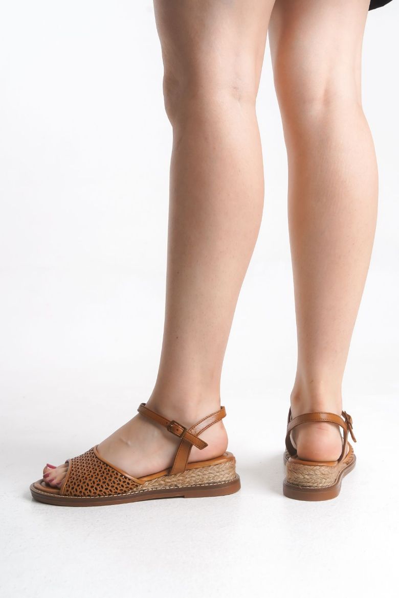 Hakiki Deri 35 Numaradan 40-41-42-43-44 Numaraya Delikli Sandalet Taba resmi