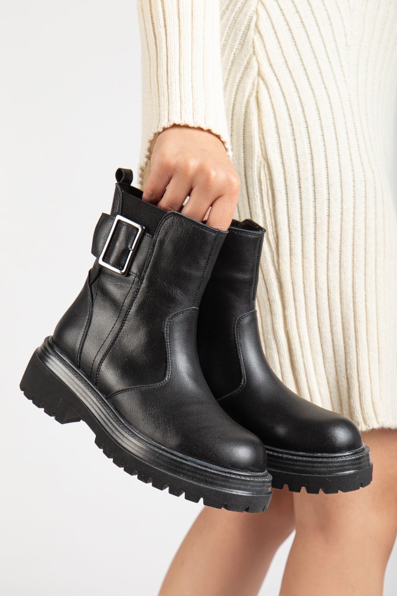 Hakiki Deri 33-34-35 Numaradan 41-42-43 Numaraya Kadar Kadın Kışlık Bot Siyah resmi