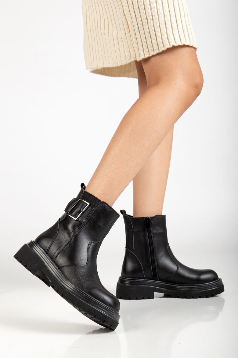 Hakiki Deri 35 Numaradan 41-42-43 Numaraya Kadar Kadın Kışlık Bot Siyah resmi