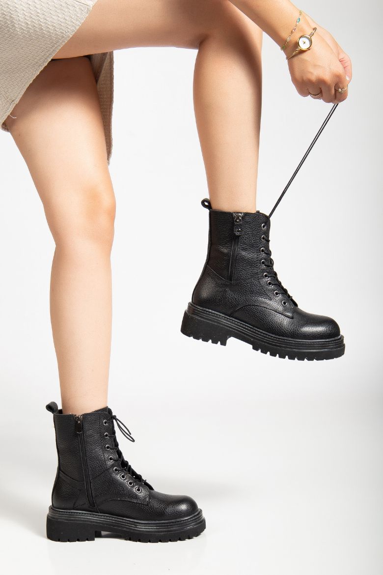 Hakiki Deri 33-34-35 Numaradan 41-42-43 Numaraya Kadar Kadın Kışlık Bot Siyah resmi