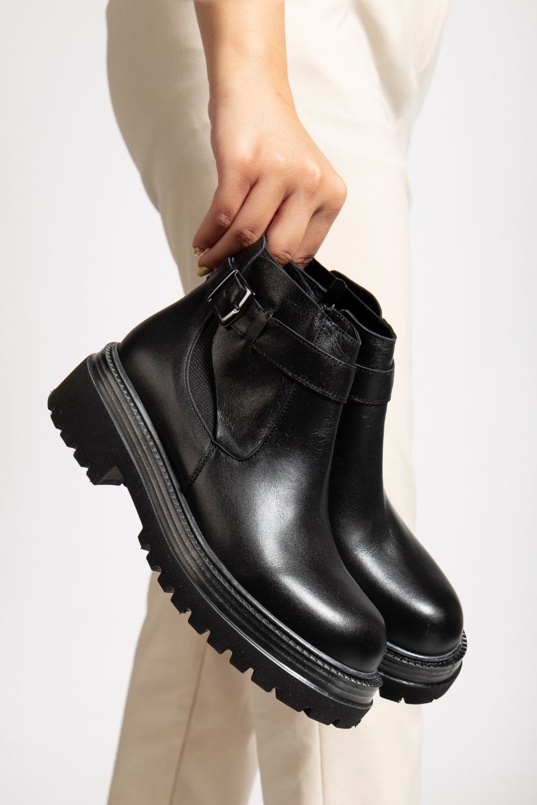 Hakiki Deri 33-34-35 Numaradan 41-42-43 Numaraya Kadar Kadın Kışlık Bot Siyah resmi