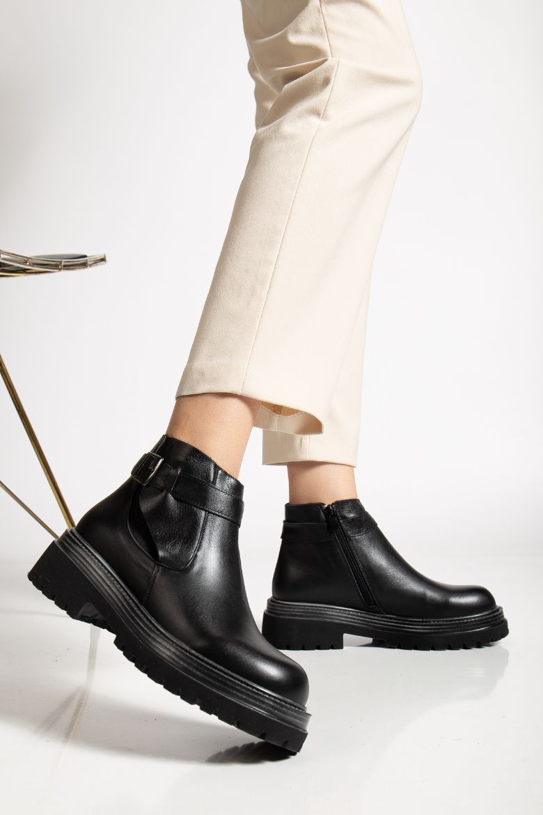 Hakiki Deri 33-34-35 Numaradan 41-42-43 Numaraya Kadar Kadın Kışlık Bot Siyah resmi