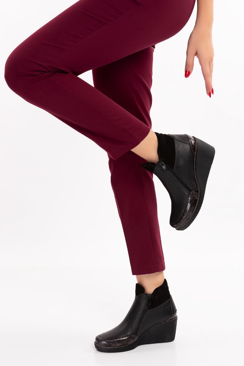 Hakiki Deri 34-35-41-42 Numara Dolgu Topuk Kadın Bot siyah resmi