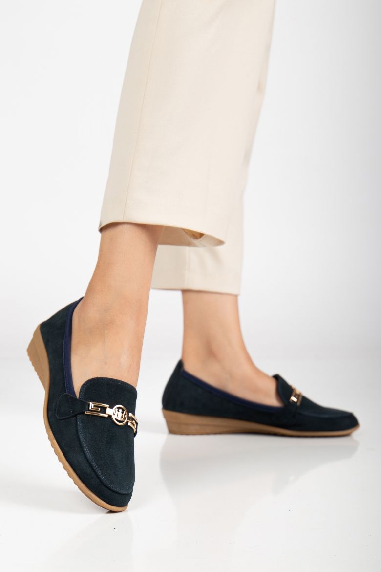 Hakiki Deri Yumuşak Tabanlı 36 Numaradan 41 Numaraya Kadar Loafer Ayakkabı Lacivert resmi