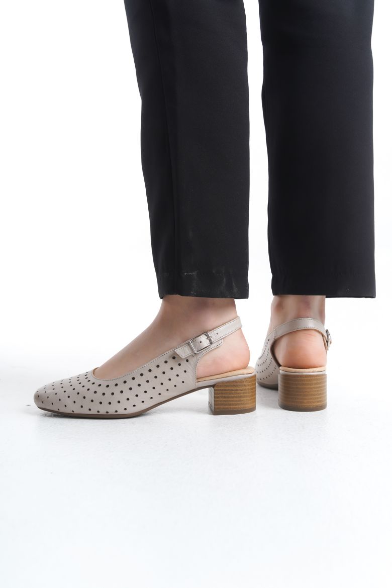 Hakiki Deri 36 Numaradan 42 Numaraya Kadar Topuklu Ayakkabı Krem resmi