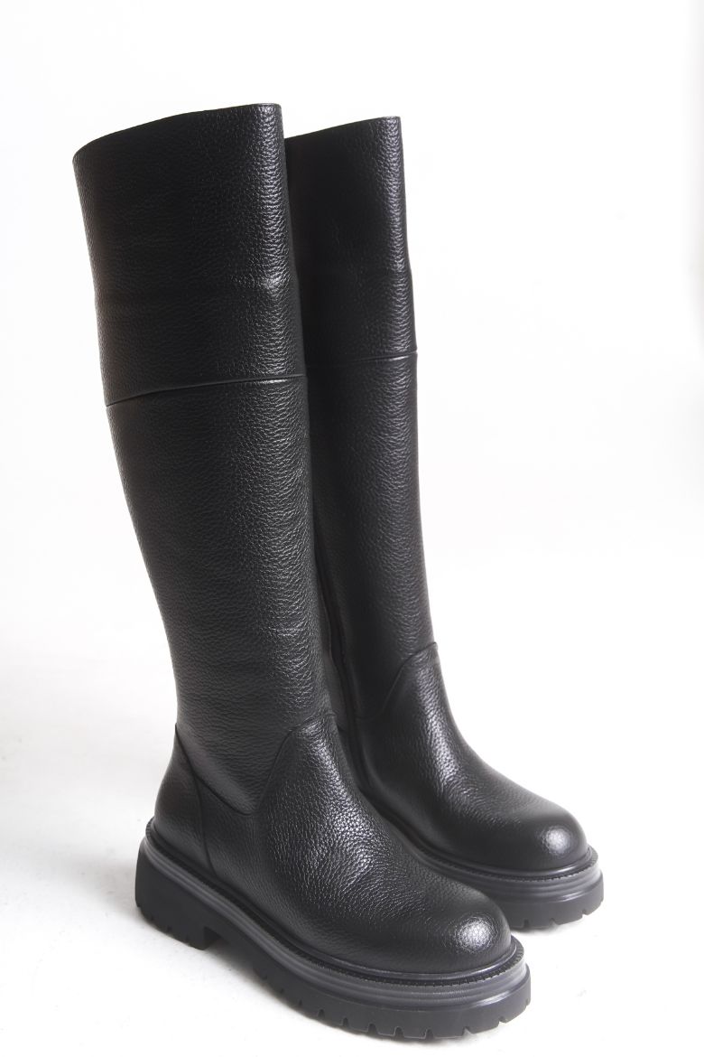 Hakiki Deri 35-36 Numaradan 41-42-43 Numaraya Kadar Kadın Kışlık Çizme Siyah resmi