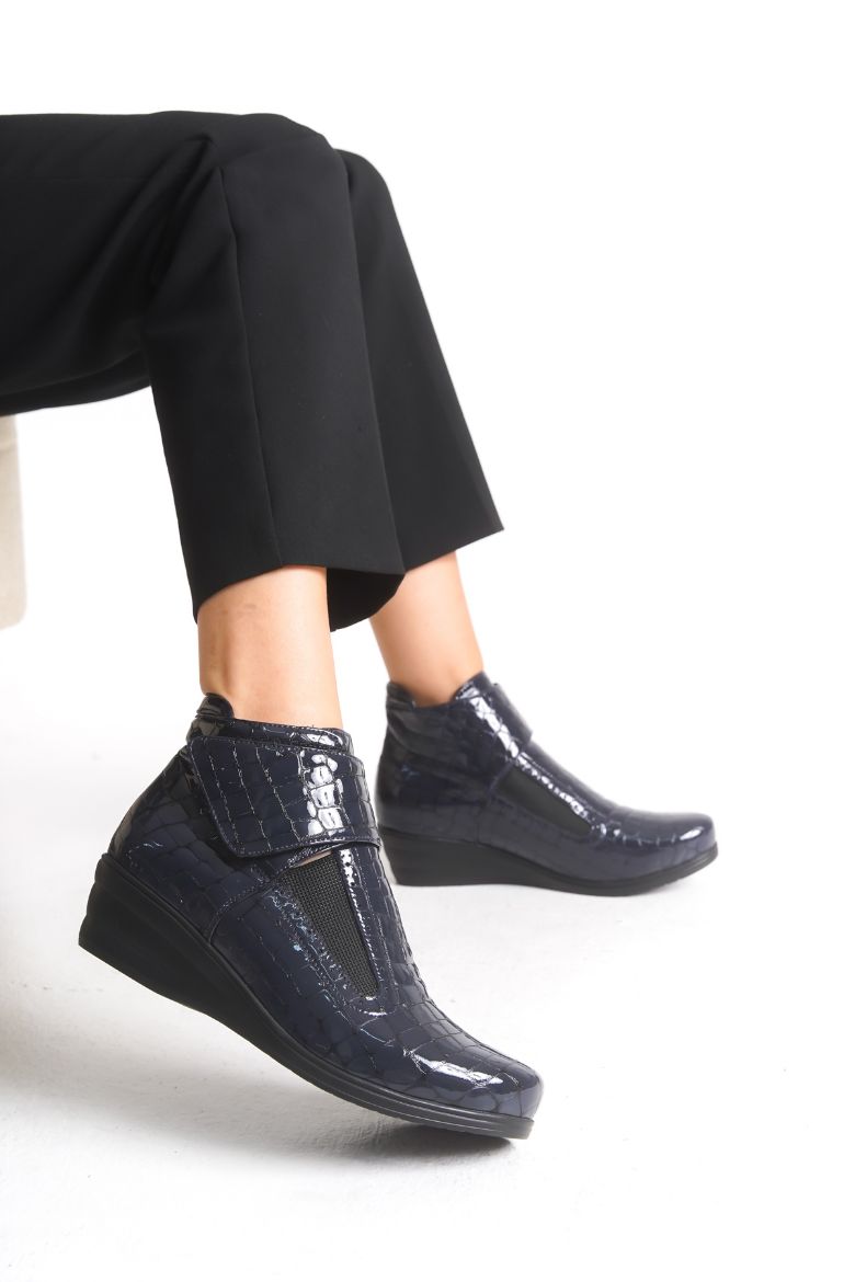 Hakiki Deri 33-34-35-36 Numaradan 41-42-43-44-45 Numaraya Kadar Comfort Kadın Bot Lacivert resmi