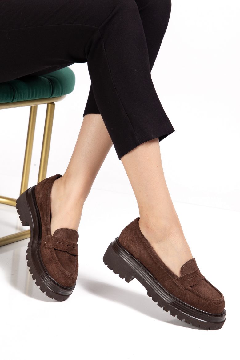 Hakiki Deri 33-34-35 Numaradan 41-42-43 Numaraya Kadar Kadın Süet Ayakkabı Kahverengi resmi