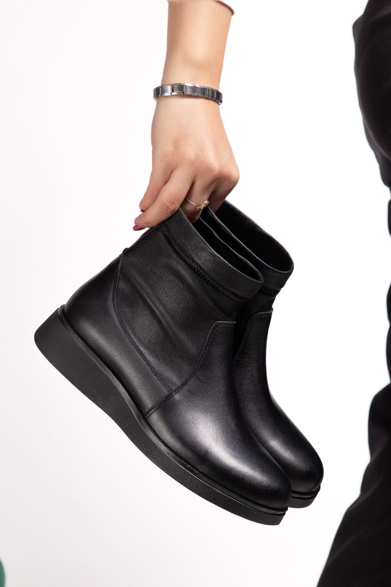 Hakiki Deri 36 Numaradan 41-42 Numaraya Kadar Kadın Kışlık Bot Siyah resmi