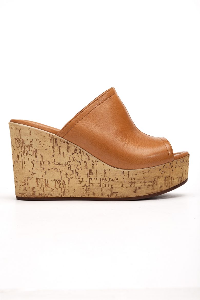 Hakiki Deri 34-35-36-37-38-39-40 Numara Doğal Mantar Görünümlü Kadın Terlik Taba resmi