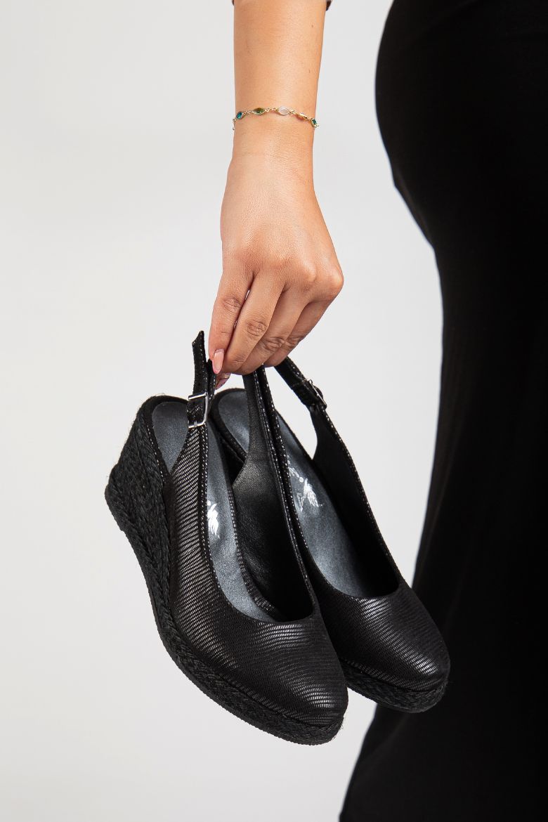 Hakiki Süet Deri Sim Baskılı 33-34-35-36-37-38-39-40-41-42-43-44-45 Numara Dolgu Topuk Sandalet Siyah resmi