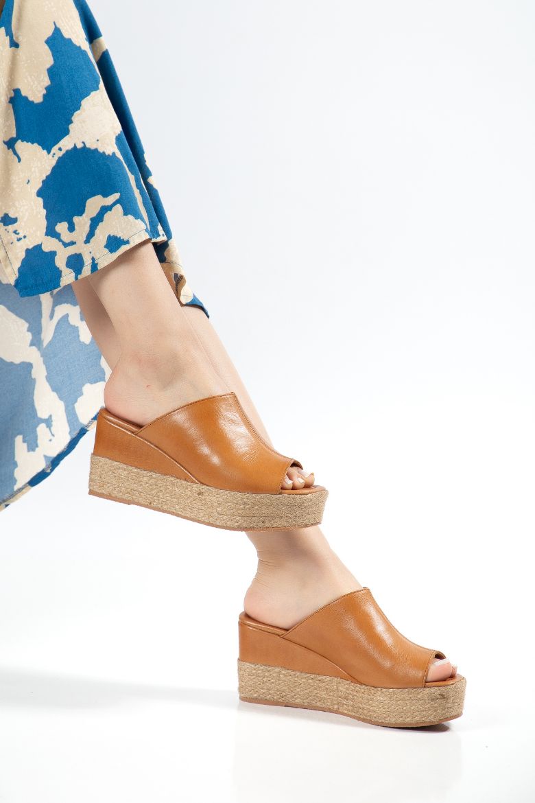 Hakiki Deri 33-34-35-36-37-38-39-40-41-42-43-44-45 Numara Dolgu Topuk Terlik Taba resmi