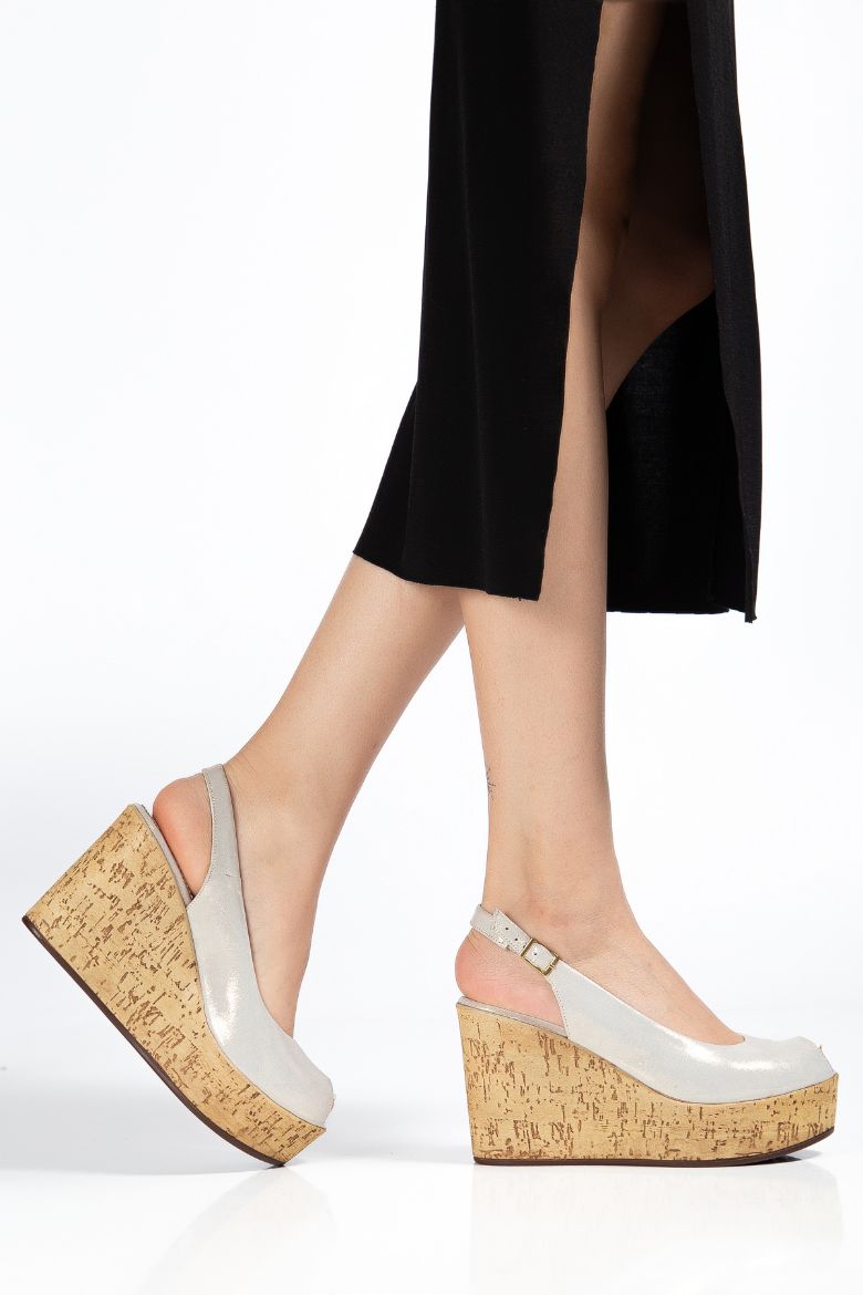 Hakiki Deri 34-35-36-37-38-39-40 Numara Doğal Mantar Görünümlü Kadın Sandalet Beyaz Sim resmi