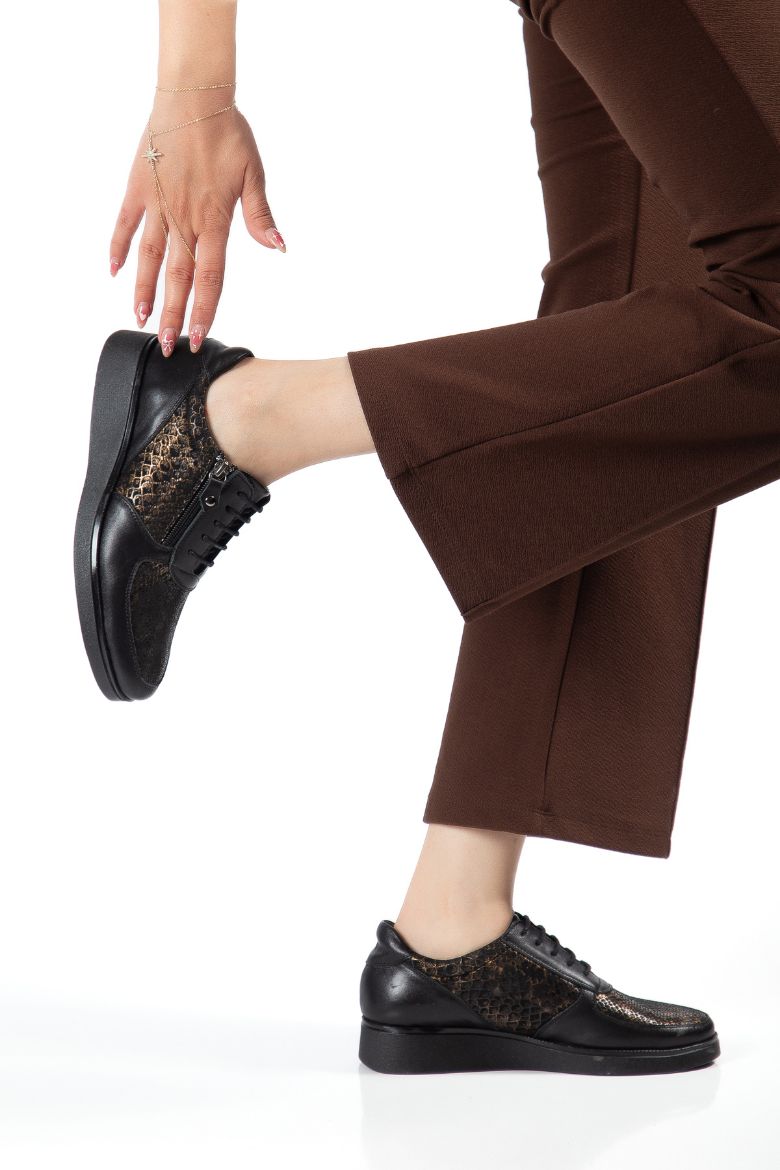 Hakiki Deri 36-37-38-39-40-41-42 Numara Fermuarlı Kadın Ayakkabı Siyah resmi