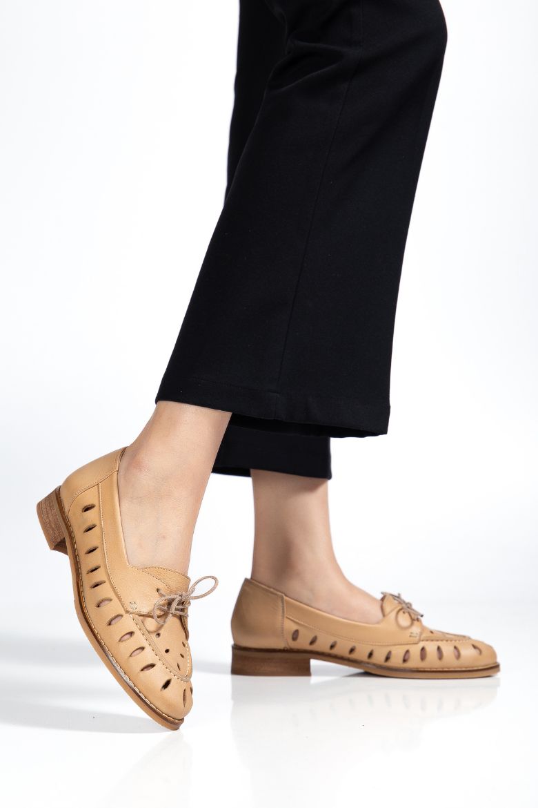 Hakiki Deri 33-34-35-36-37-38-39-40-41-42-43-44-45 Numara Lazer Kesim Delikli Kadın Ayakkabı Cappuccino resmi