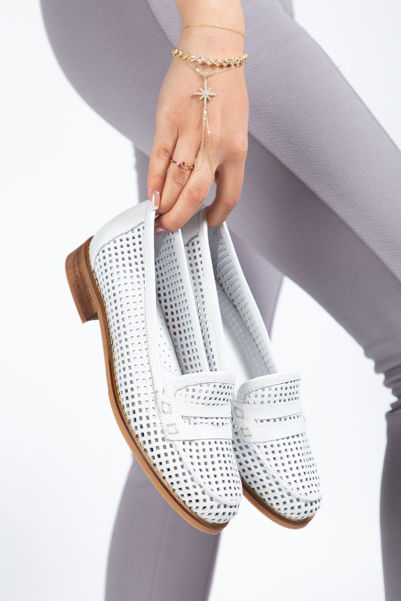 Hakiki Deri 33-34-35-36-37-38-39-40-41-42-43-44-45 Numara Lazer Kesim Delikli Kadın Ayakkabı Beyaz resmi