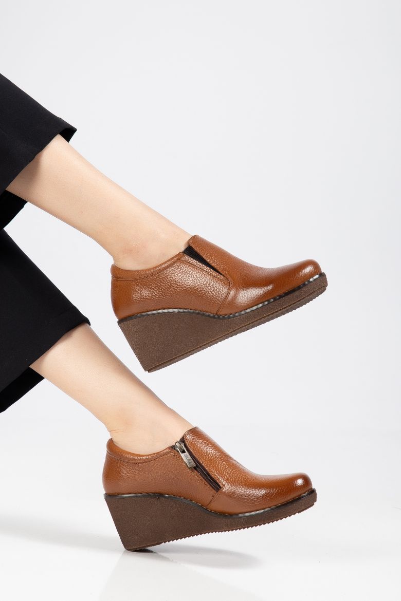 Hakiki Deri 34-35 Numaradan 41-42 Numaraya Kadar Kadın Ayakkabı Fındık resmi