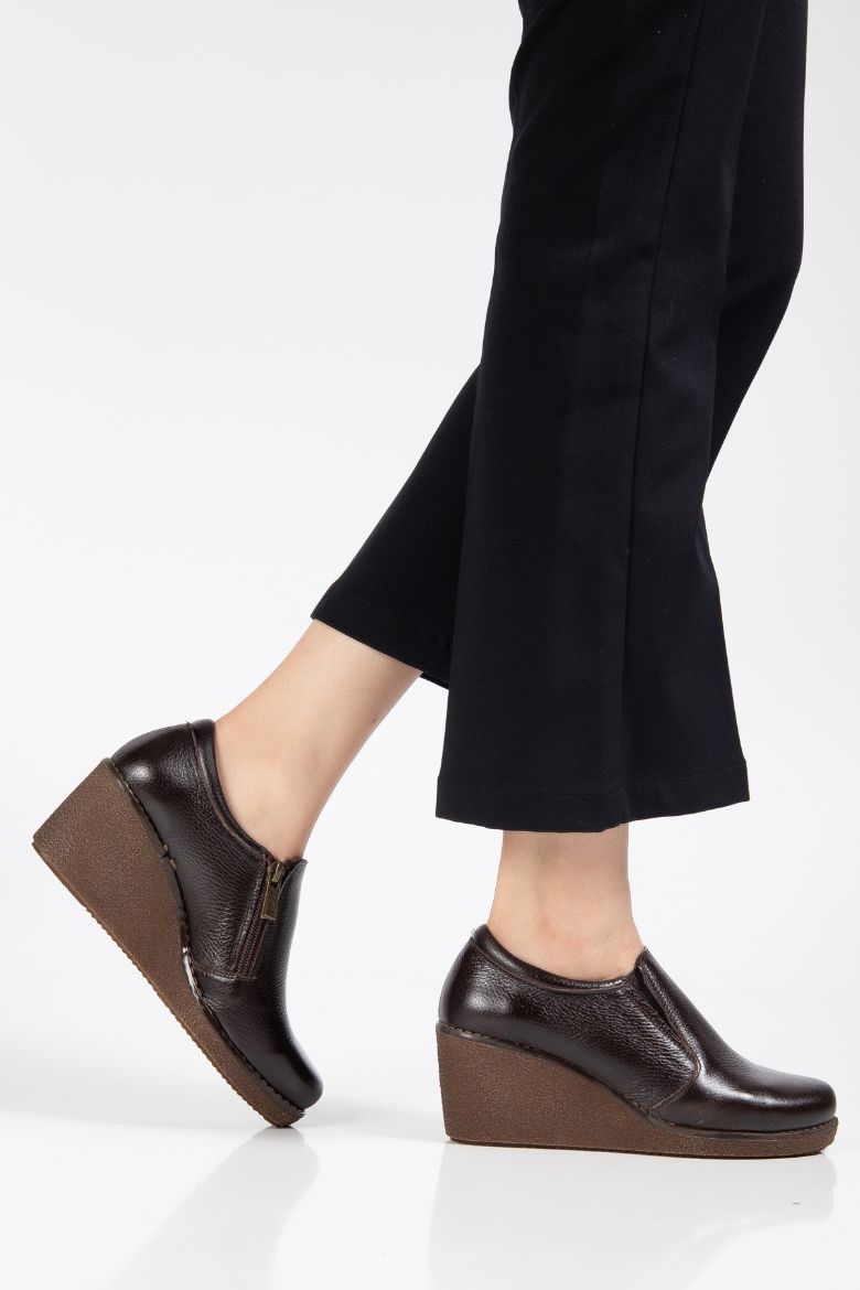 Hakiki Deri 34-35 Numaradan 41-42 Numaraya Kadar Kadın Ayakkabı Kahverengi resmi