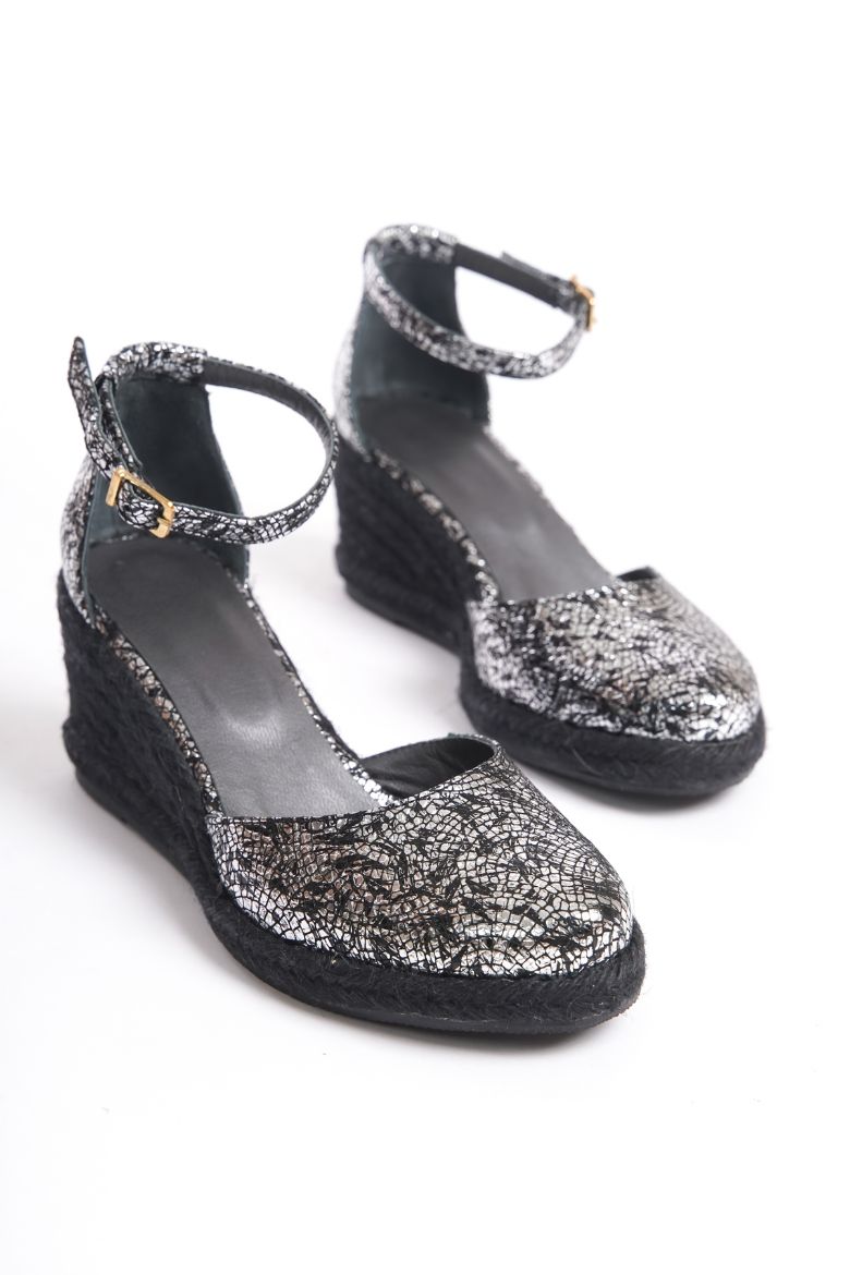 Hakiki Deri Gelinlik  Kadın Sandalet  33- 34-35-41-42  43-44 -45Numara cam kırığı resmi