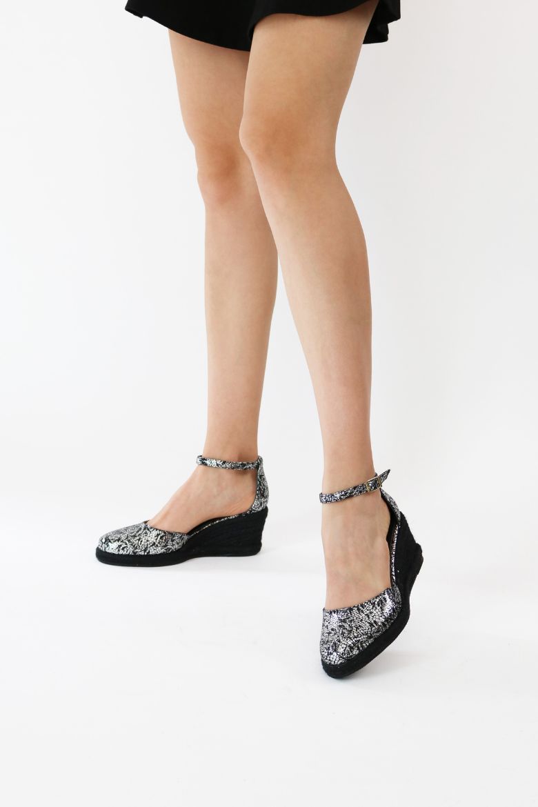 Hakiki Deri Gelinlik  Kadın Sandalet  33- 34-35-41-42  43-44 -45Numara cam kırığı resmi