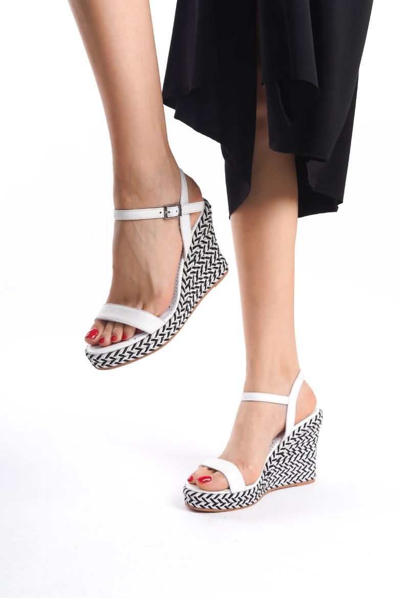 Hakiki Deri Gelinlik  Kadın Sandalet 34-35-41-42  43-44 Numara beyaz resmi