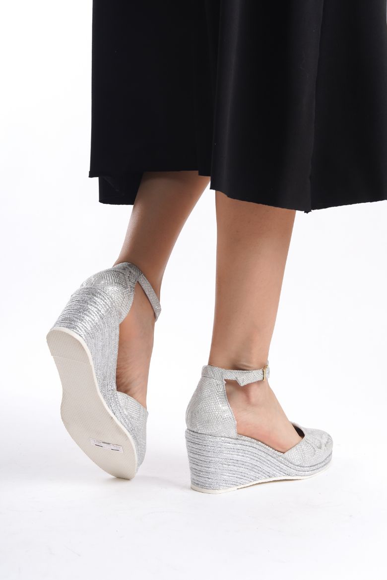 Hakiki Deri Gelinlik  Kadın Sandalet  33- 34-35-41-42  43-44 -45Numara beyaz yılan resmi