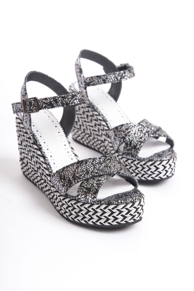 Hakiki Deri Topuklu Kadın Sandalet 34-35-41-42-43-44 Numara siyah yaldız yılan resmi